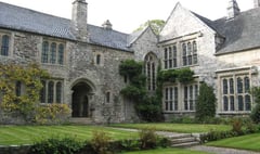 Cotehele marks 65th anniversary of its festive garland tradition
