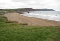 Oil spill prompts urgent warning at Cornwall beaches