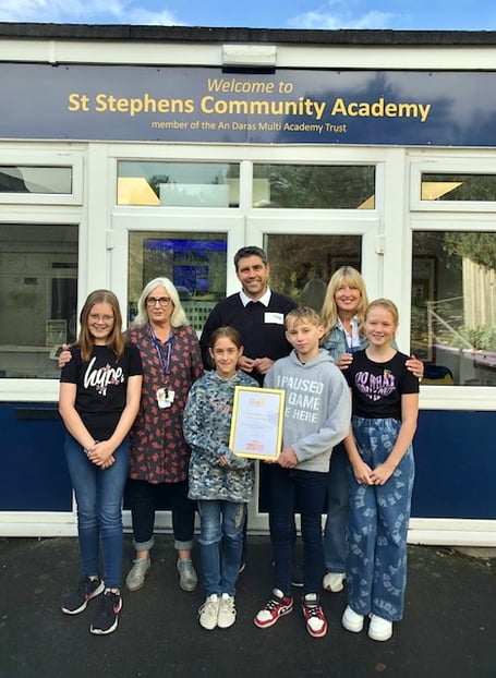 Students meeting Scott during his visit to the school