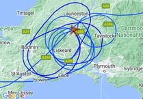 US Airforce plane seen soaring over Cornish airspace 