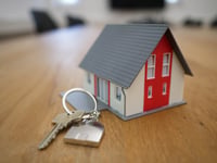 More than a third of UK property sales fell through in 2023 