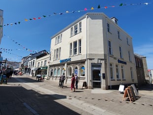 Barclays in Wadebridge latest victim of mass bank branch closures