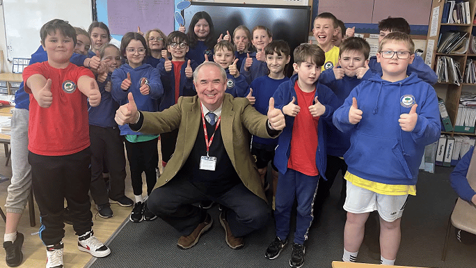 MP keeps promise to visit school | holsworthy-today.co.uk 
