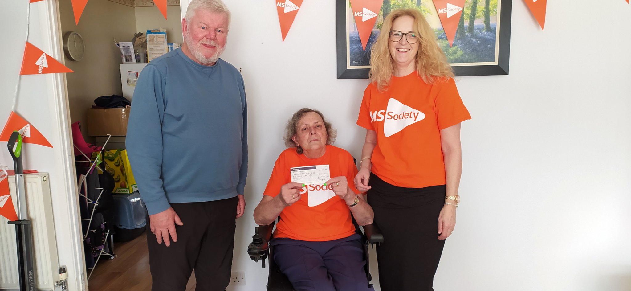 Detectorists present funds to local MS support group