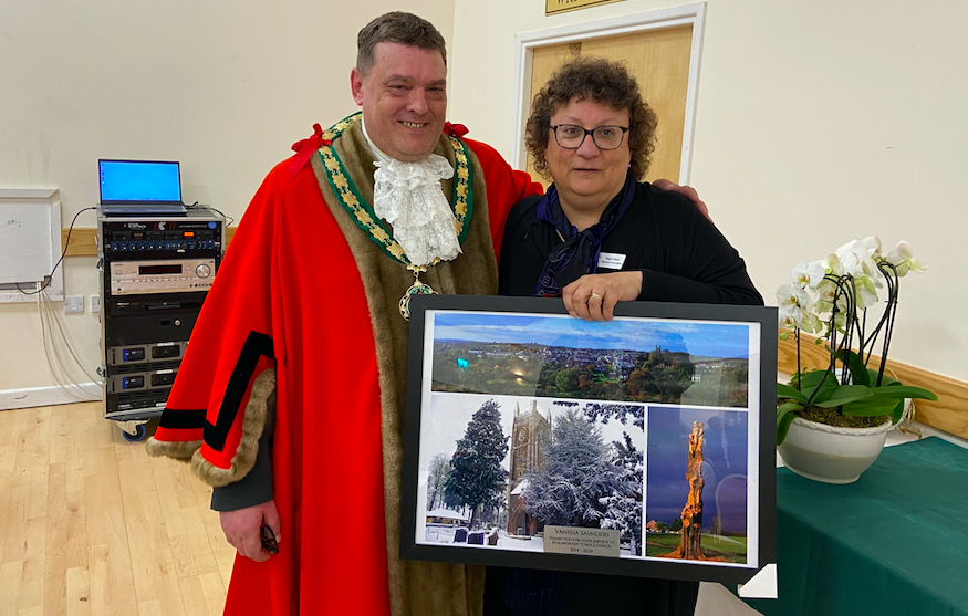 Holsworthy council pay tribute to long standing town clerk holsworthy