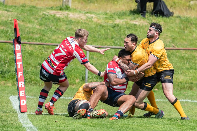 Battling Cornwall beaten by table-topping Oldham