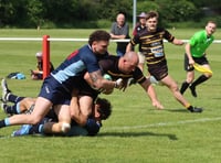Cornwall narrowly beaten by 14-man Kent