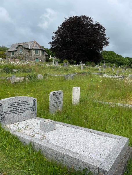 The cemetery at Albaston