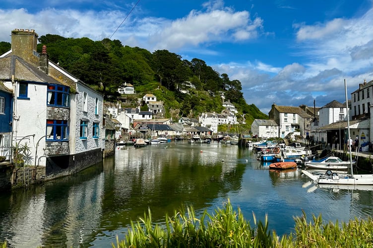 Perfectly pretty Polperro - sunny stroll with stunning scenery
