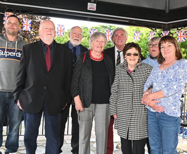 Town joins together to celebrate D-Day heroes 80 years on