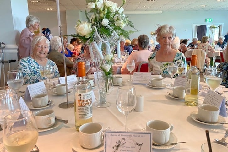 Two Bude members enjoying our Diamond Anniversary dinner