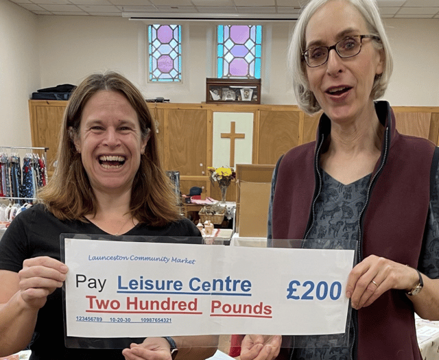Community market shows support for town's leisure centre