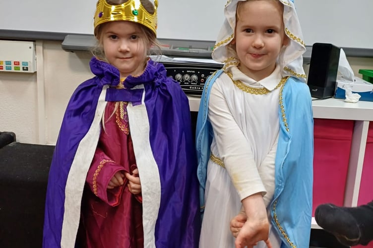 Lewannick Primary School Nativity 