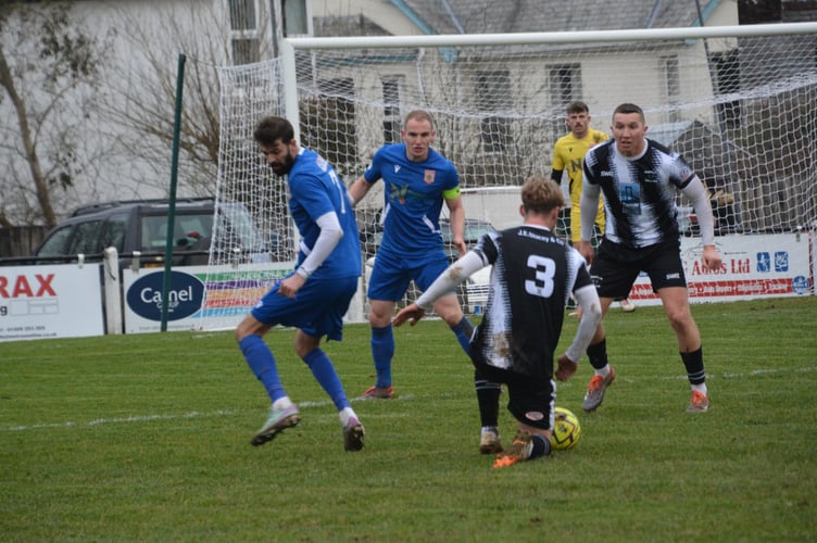 Max McDonald and Jay Thomas.