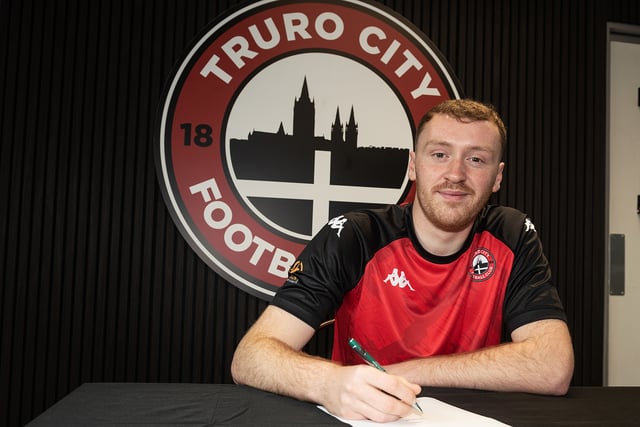 Jephcott joins Truro City on loan until the end of the season