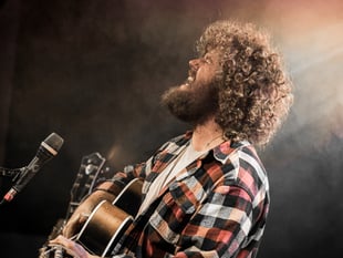 Bude singer-songwriter hits the road again
