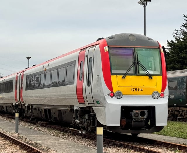 Train driver career training opens to 18-year-olds amid shortage