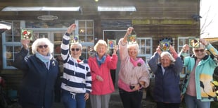 Community learn to make stained glass windows