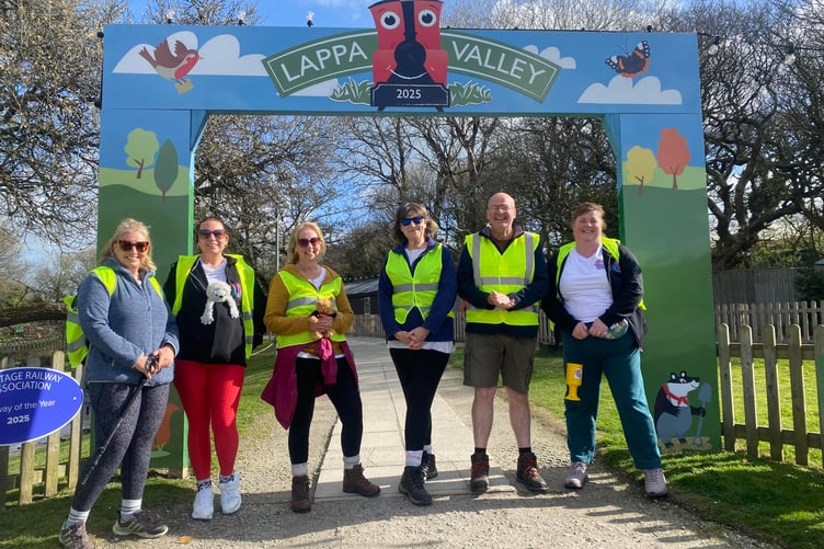 Helen Smithers, Heidi Stasiak, Sue Marshall, Adrian Mitchell, Sue Mitchell and Taryn Pennock set off from the Lappa Valley Railway on their fundraising walk. Picture: Jozef’s Dream CIC