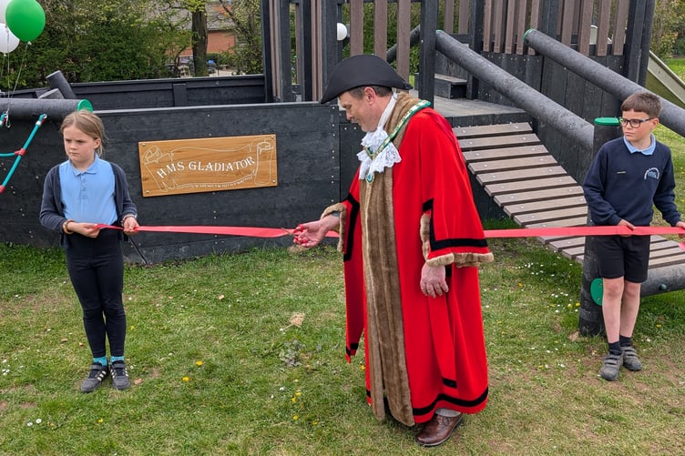 Children from Holsworthy Primary School hold the red ribbon as the mayor officially opened the new Galleon. (Picture: Aaron Greenaway/Tindle)