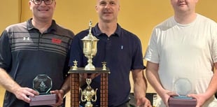 Advantage New Inn A and Golden Fleece in Bude Pool League divisions