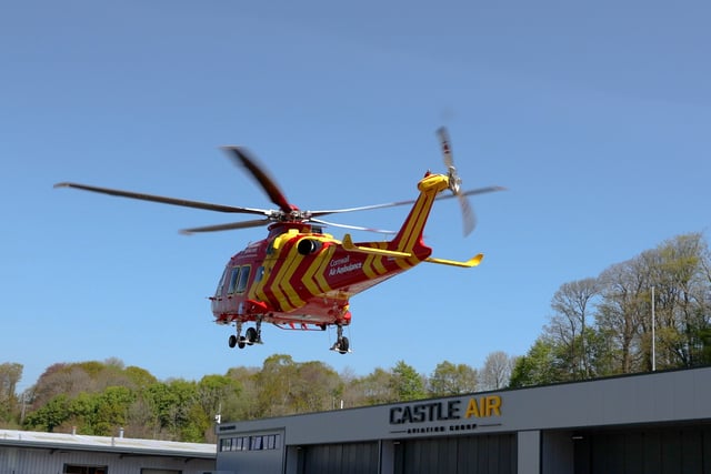 Cornwall Air Ambulance sign new operations contract with Castle Air