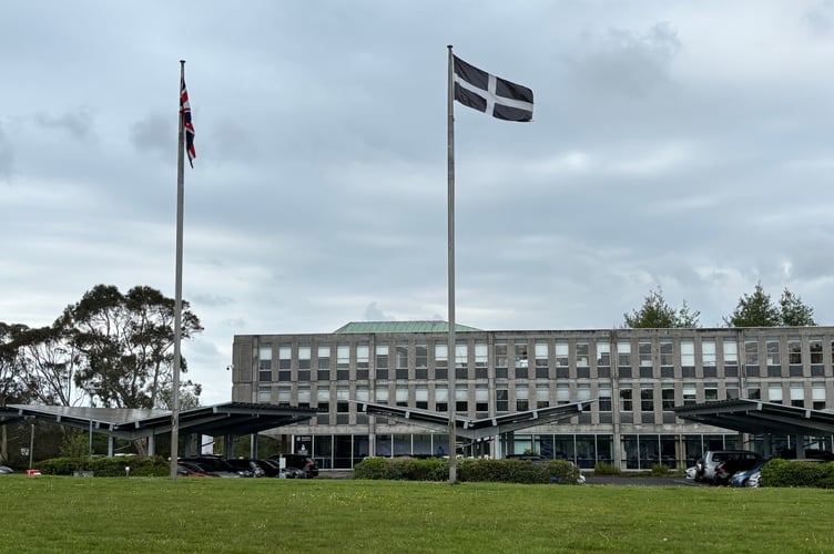 The St Piran\'s flag flying outside Lys Kernow / County Hall in Truro. It appears to have more power than the Union Jack.