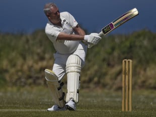 Bude's promotion hopes take a blow as Luckett go second