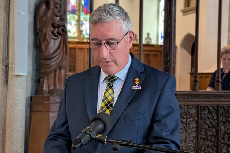 Cllr Jeremy Cooper addresses those in attendance as he proposes Cllr Mike Barbery as deputy mayor of Bodmin. (Picture: Aaron Greenaway/Tindle)