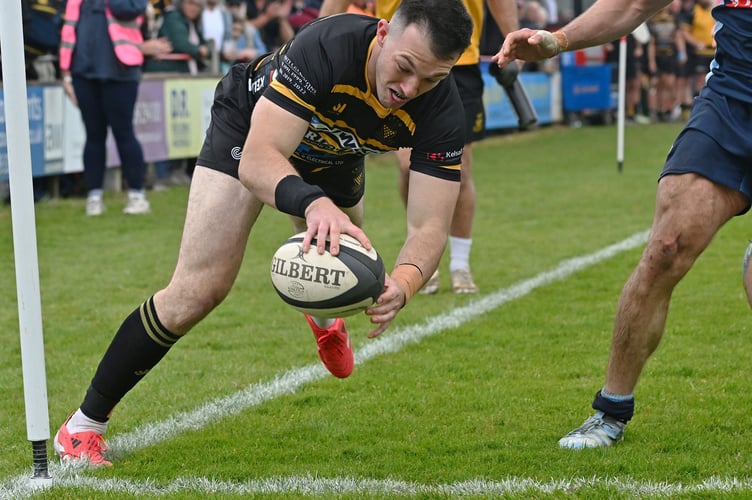 Ben Plummer.