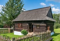 Top tips for achieving the perfect outdoor garden room