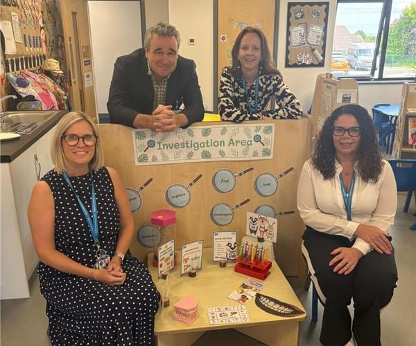 During a visit to Bugle School, Dr Chris Reid, Chief Medical Officer for NHS Cornwall and the Isles of Scilly, praised the initiative and the enthusiastic support from schools