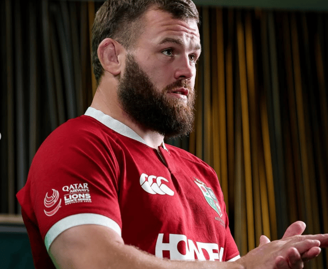 Cowan-Dickie gets starting spot for clash against the Waratahs