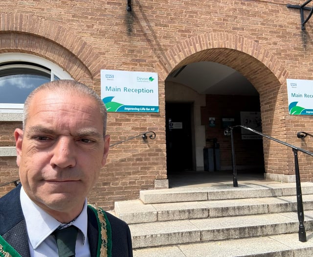 Mayor's delight at fire co-responder 'reprieve' 