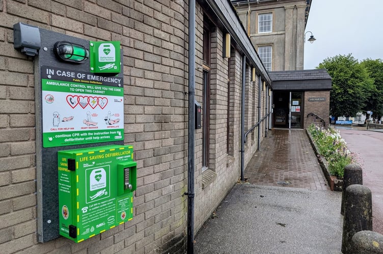 The newly installed defibrillator cabinet outside Shire House in Bodmin (Picture: Bodmin Town Council)