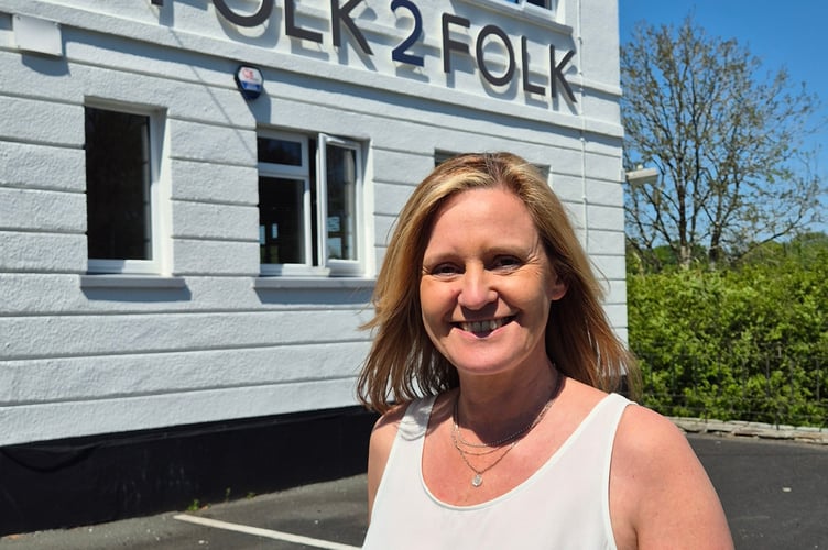 Folk2Folk Tracey Gott