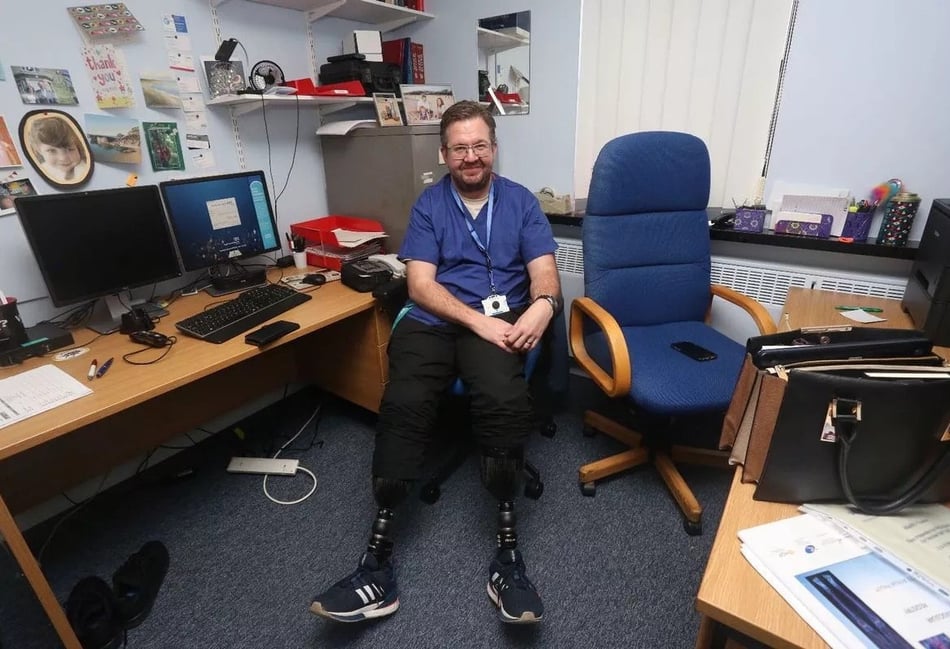 Convicted amputee surgeon struck off medical register