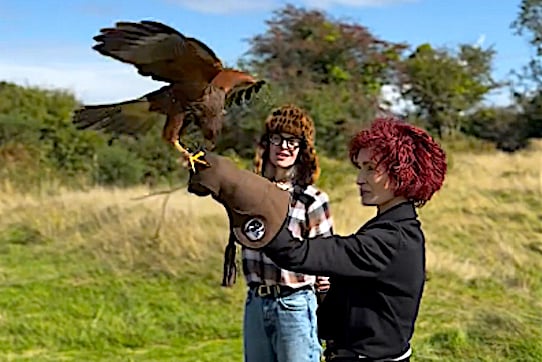 Sharon and Kelly Osbourne at the Cornwall Falconry centre. (Picture: Kelly Osbourne/Instagram)