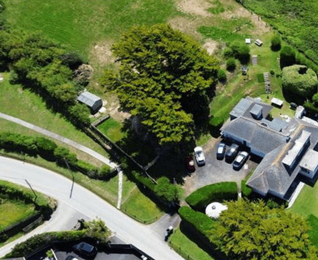 Planning: Plans for dwelling and padel ball court refused by council