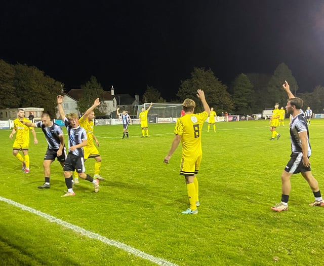 Holsworthy lose unbeaten record to new leaders Elburton Villa