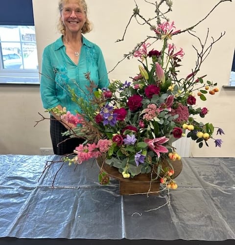 Fiona Hammond gave an excellent demonstration at Bude Flower Club's recent meeting