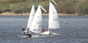 Wind reduces sailing at Upper Tamar Lake to one race