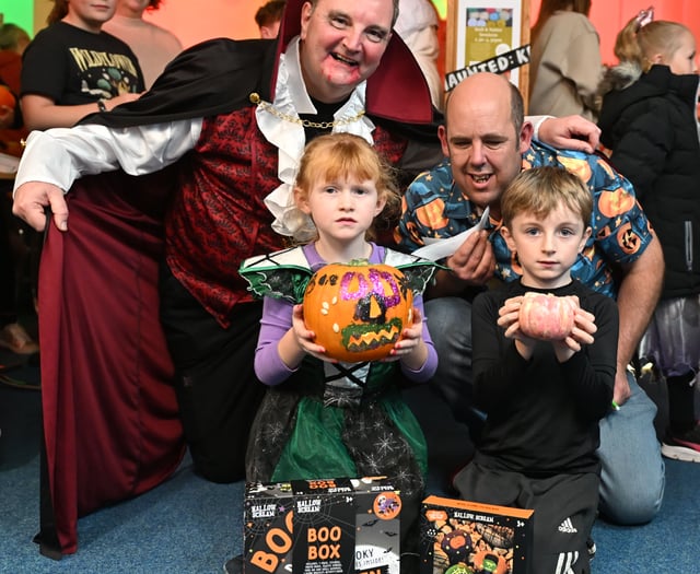 Record entries for pumpkin parade