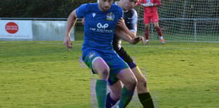 Carter and Sharpe move Magpies up to sixth