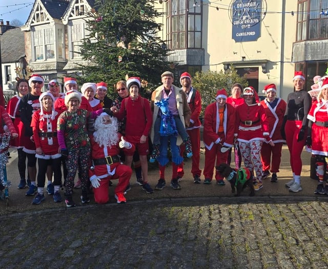 Camelford's Santa runners take on fun festive challenge