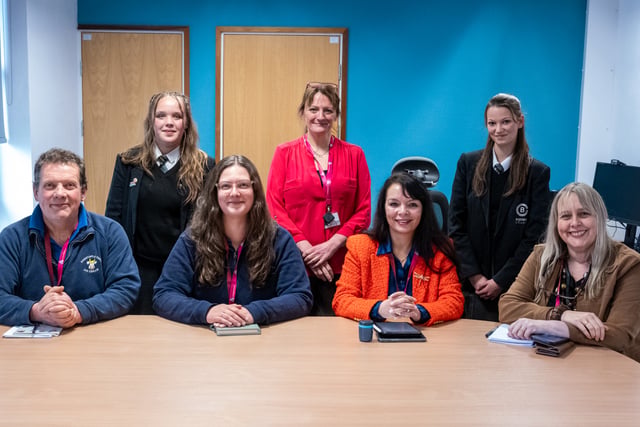 Students' entrepreneurial fires lit by Dragon's Den contestant visit