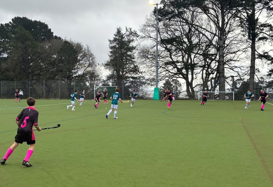 Seasiders battle hard despite defeat in Exeter