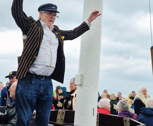 Crowds come out in force to celebrate all things Cornish