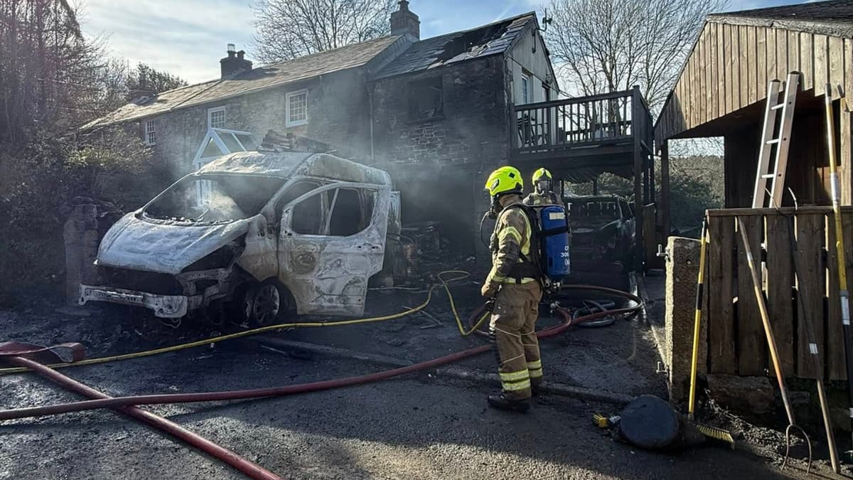 Four fire crews battle two vehicle blaze in Cardinham | holsworthy ...