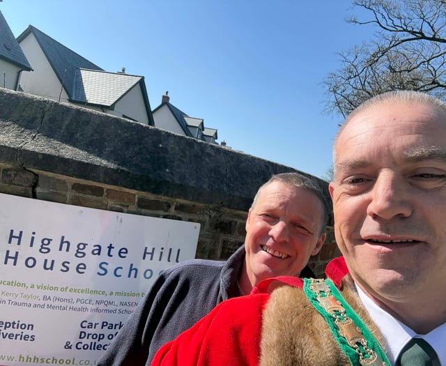 Mayor praises school after 'eye-opening visit'